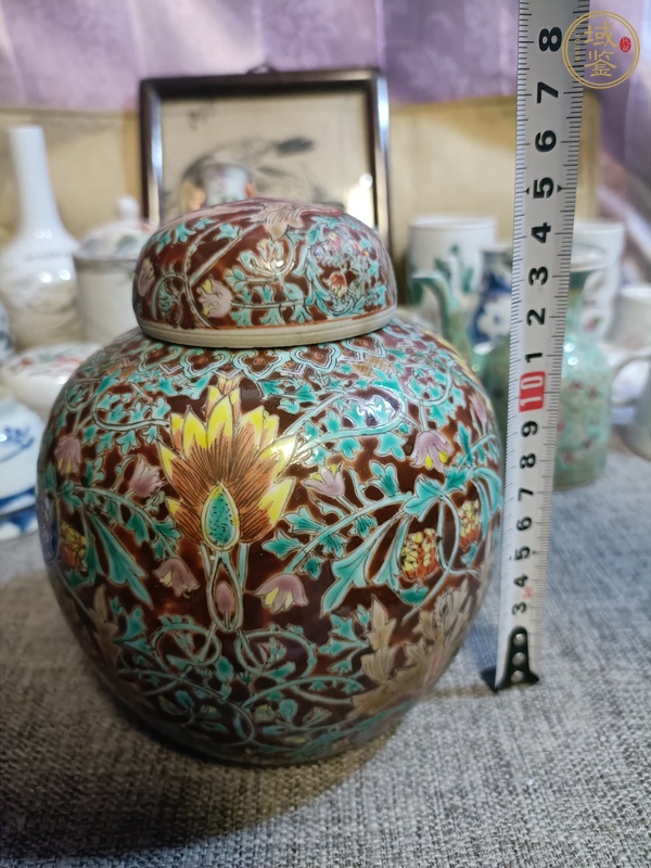 古玩陶瓷粉彩花卉紋蓋罐真品鑒賞圖
