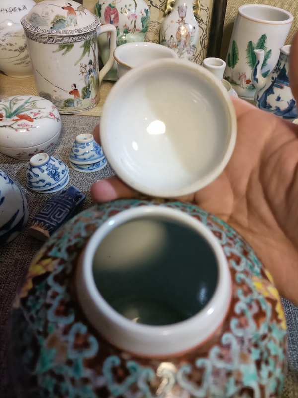 古玩陶瓷民國(guó)粉彩花卉紋蓋罐拍賣，當(dāng)前價(jià)格2888元