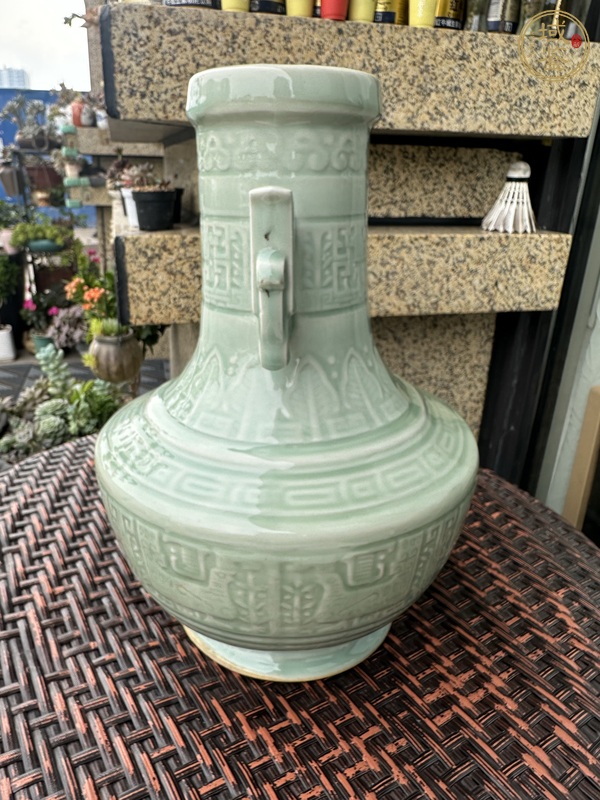 古玩陶瓷青釉瓶真品鑒賞圖