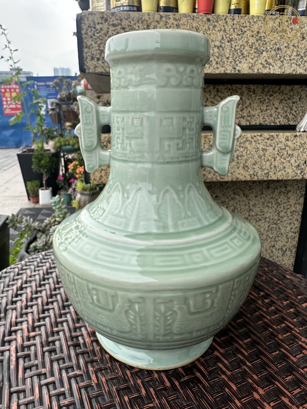 古玩陶瓷青釉瓶真品鑒賞圖