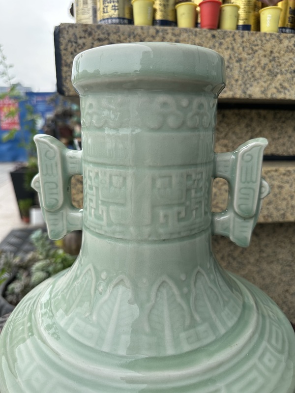 古玩陶瓷青釉瓶拍賣,當(dāng)前價(jià)格2880元