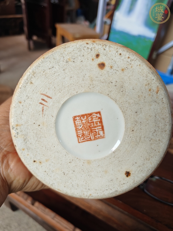 古玩陶瓷珊瑚紅描金花卉紋帽筒真品鑒賞圖