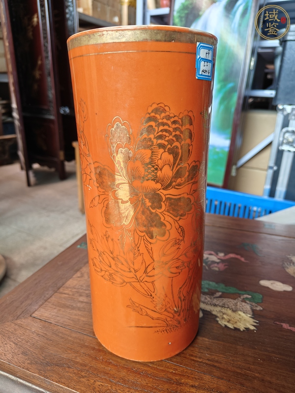 古玩陶瓷珊瑚紅描金花卉紋帽筒真品鑒賞圖