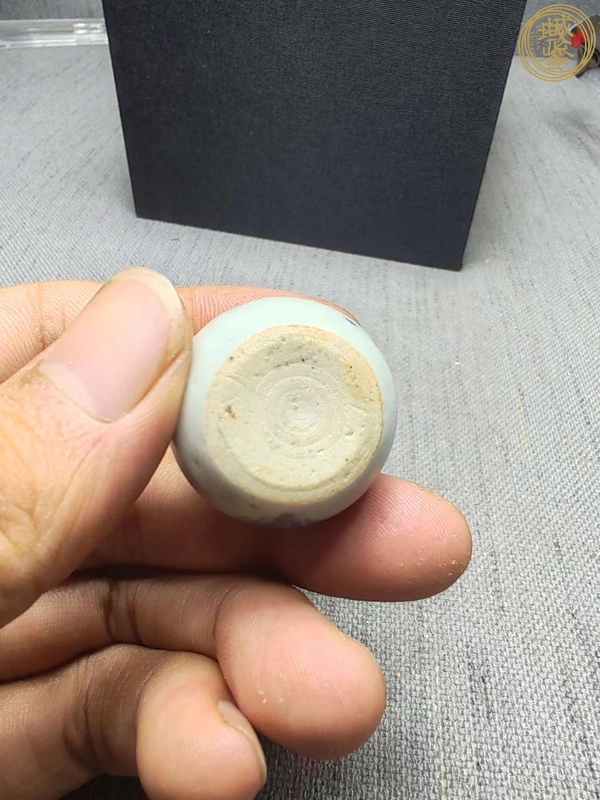 古玩陶瓷晚明青花小石榴尊真品鑒賞圖