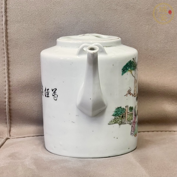 古玩陶瓷油粉彩人物故事紋茶壺真品鑒賞圖