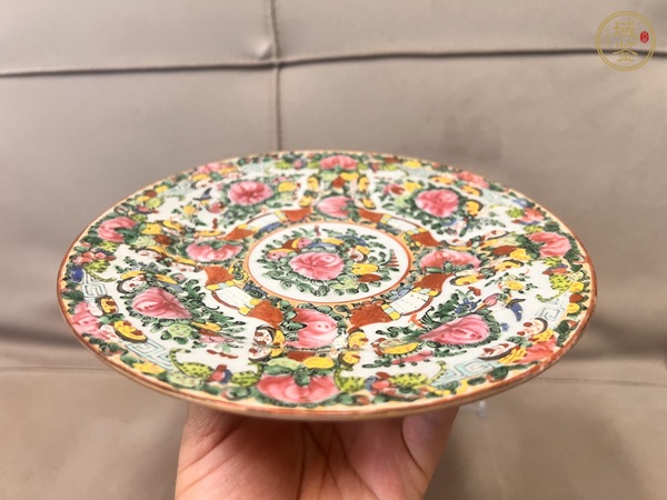 古玩陶瓷廣彩花卉紋盤真品鑒賞圖