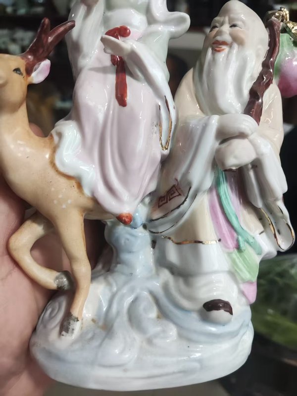 古玩陶瓷麻姑獻(xiàn)壽圖塑像拍賣，當(dāng)前價(jià)格10元