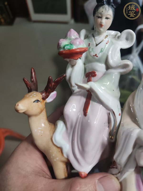 古玩陶瓷麻姑獻壽圖塑像真品鑒賞圖