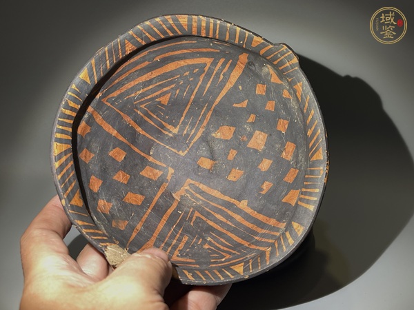 古玩陶瓷馬家窯文化馬廠類型彩陶雙耳缽真品鑒賞圖