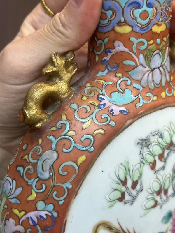 古玩陶瓷花鳥紋粉彩抱月瓶真品鑒賞圖