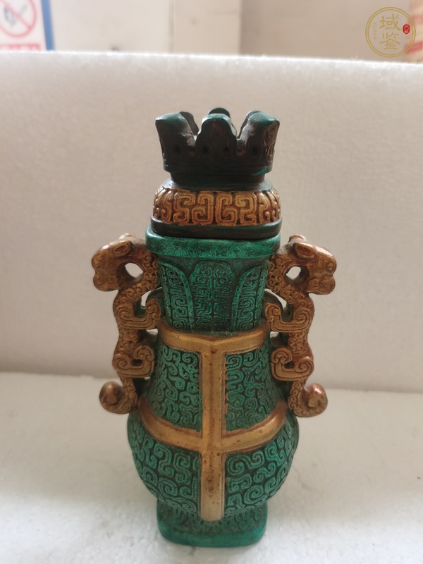 古玩塑料模鑄饕餮紋四方壺真品鑒賞圖