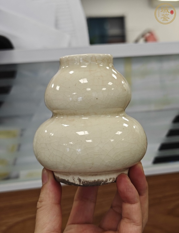 古玩陶瓷白釉開片紋葫蘆瓶真品鑒賞圖