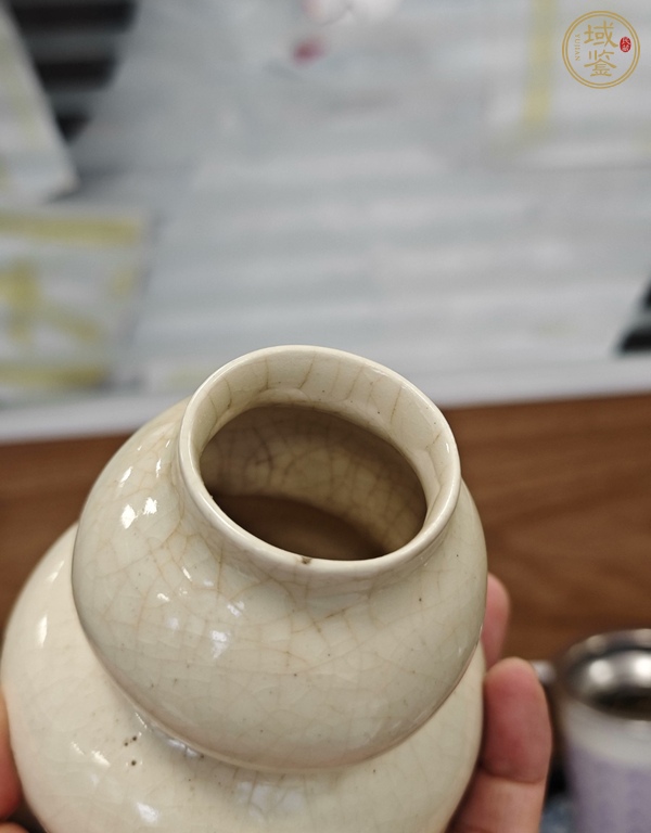 古玩陶瓷白釉開片紋葫蘆瓶真品鑒賞圖