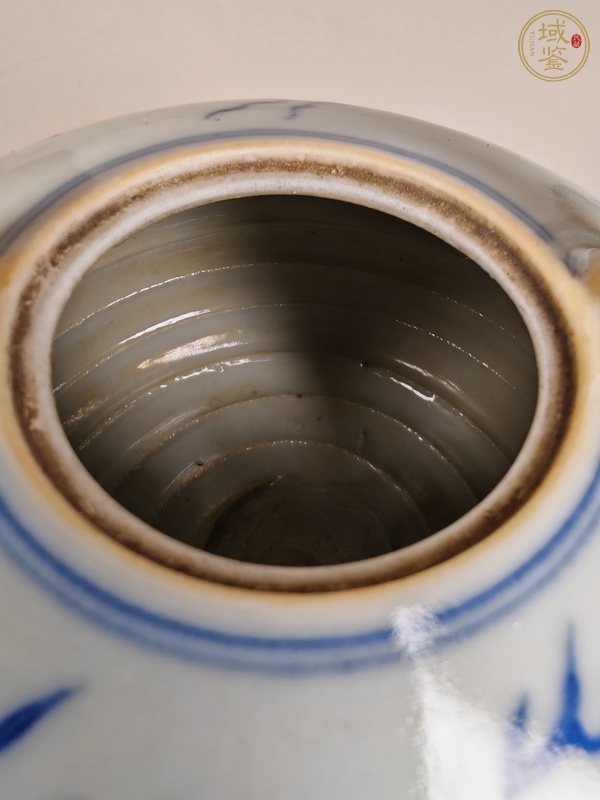 古玩陶瓷晚清青花提梁壺真品鑒賞圖