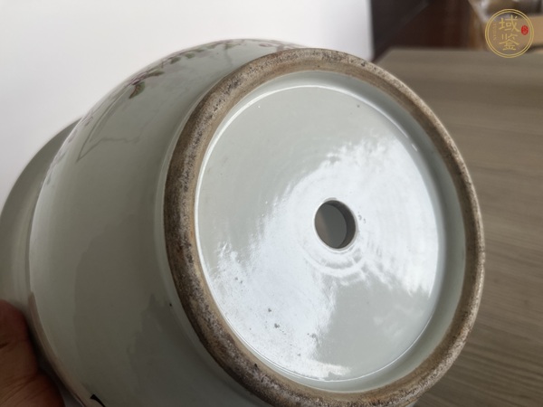 古玩陶瓷粉彩花鳥詩文花盆真品鑒賞圖