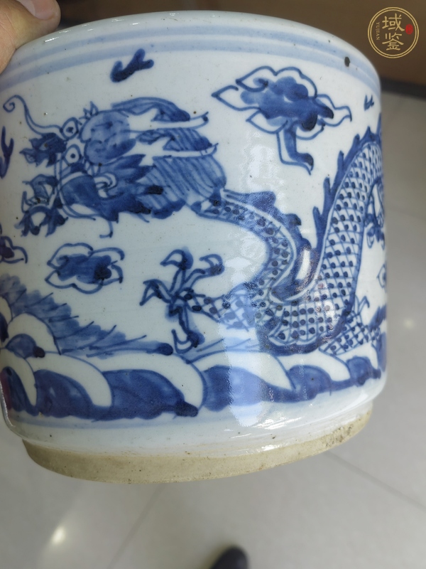 古玩陶瓷青花趕珠龍紋筒式爐真品鑒賞圖