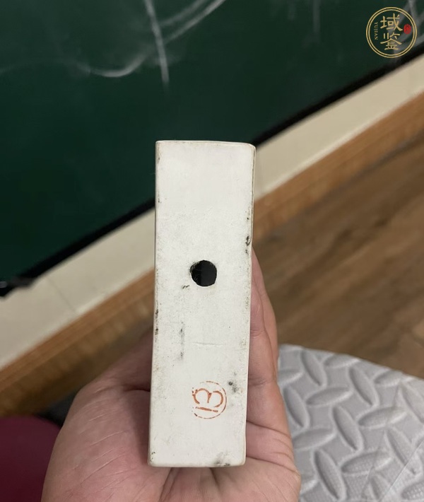 古玩陶瓷粉彩天安門提材擺件真品鑒賞圖