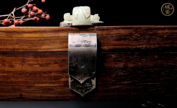 古玩玉器和田玉雕“龍紋帶扣”真品鑒賞圖