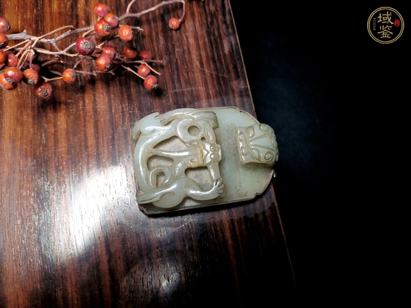 古玩玉器和田玉雕“龍紋帶扣”真品鑒賞圖