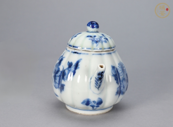 古玩陶瓷青花壺真品鑒賞圖