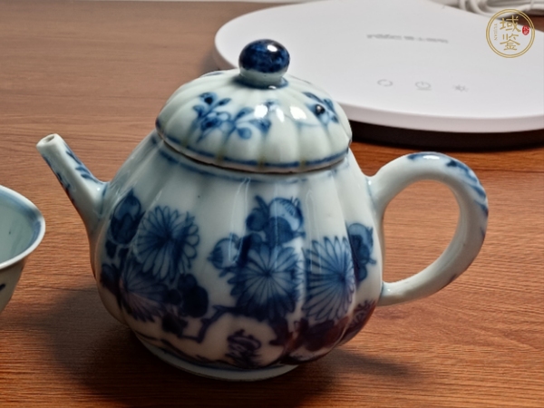古玩陶瓷青花壺真品鑒賞圖