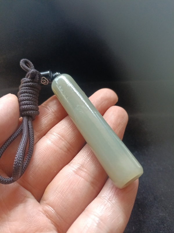 古玩玉器清代和田玉雕“素紋管”拍賣,當前價格2500元