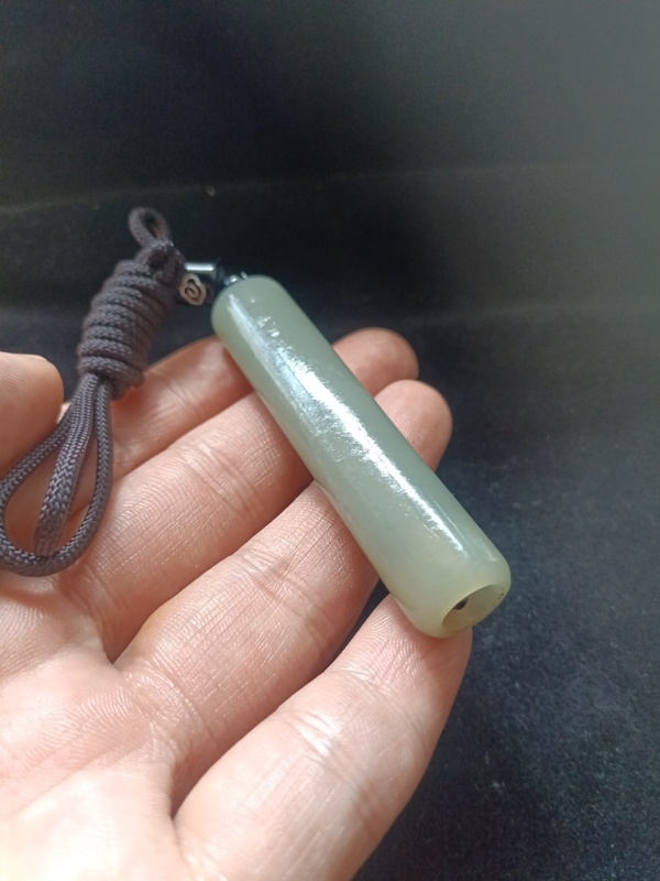 古玩玉器清代和田玉雕“素紋管”拍賣,當前價格2500元
