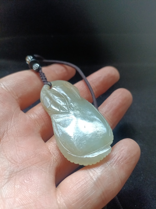 古玩玉器明末清初和田玉籽料雕“瓜果墜”拍賣，當(dāng)前價格4800元
