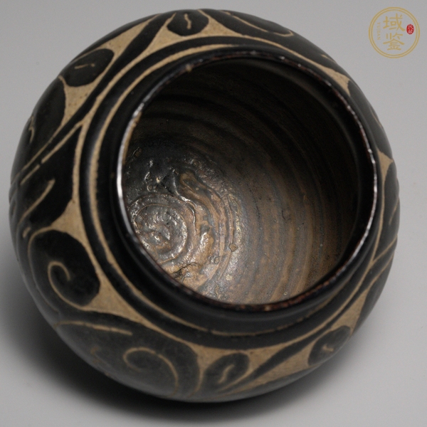 古玩陶瓷元代磁州窯黑釉剔花罐真品鑒賞圖