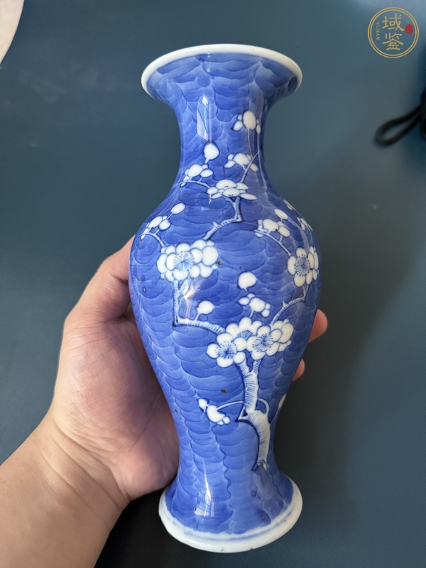 古玩陶瓷青花留白冰梅紋觀音瓶真品鑒賞圖