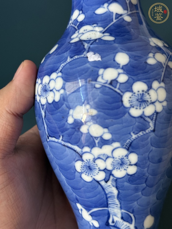 古玩陶瓷青花留白冰梅紋觀音瓶真品鑒賞圖