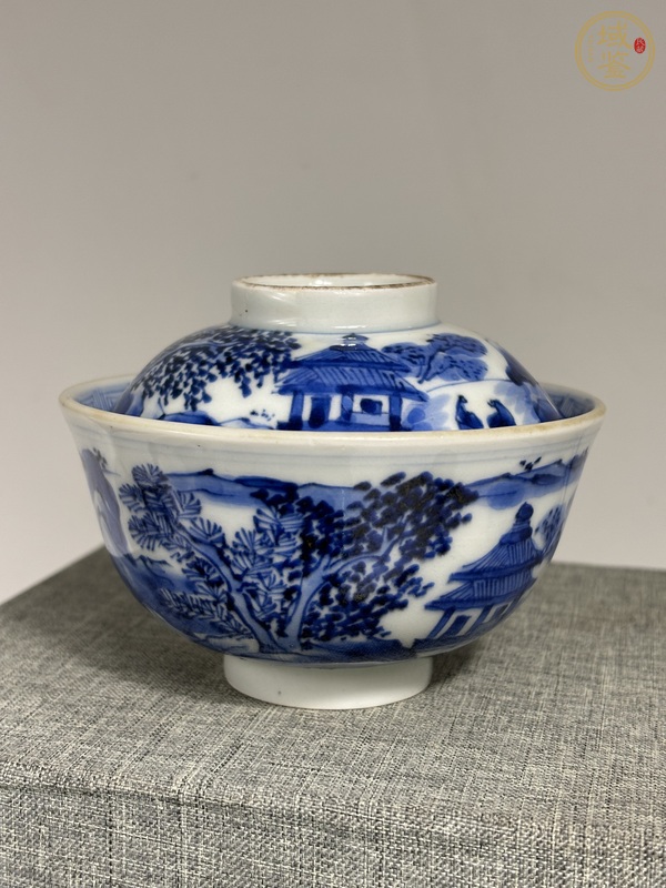 古玩陶瓷樓臺(tái)亭閣山水紋青花蓋碗真品鑒賞圖