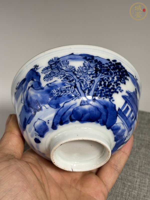 古玩陶瓷樓臺(tái)亭閣山水紋青花蓋碗真品鑒賞圖