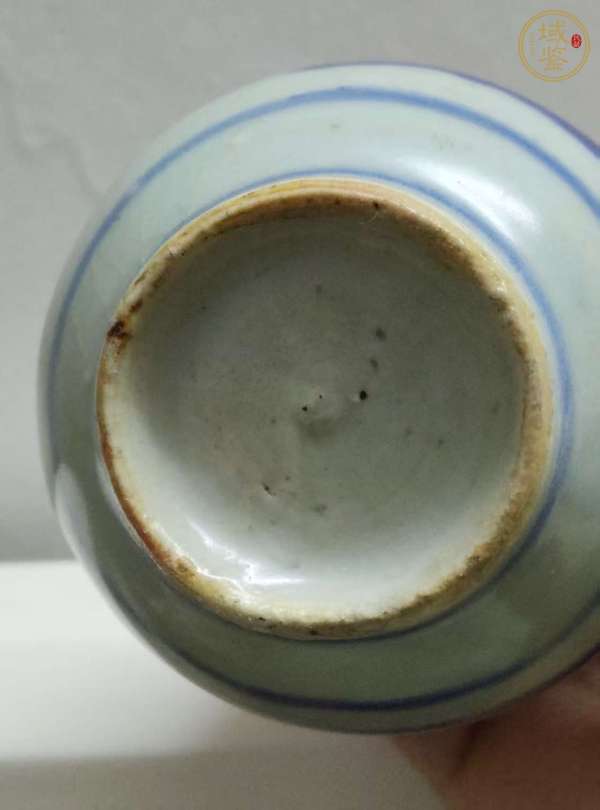 古玩陶瓷山水紋青花石榴尊真品鑒賞圖