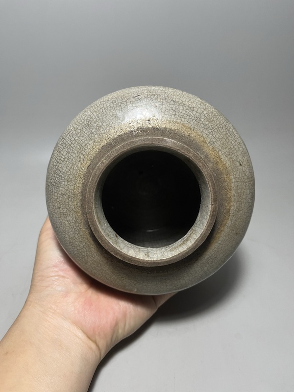 古玩陶瓷明代哥釉罐拍賣，當前價格650元