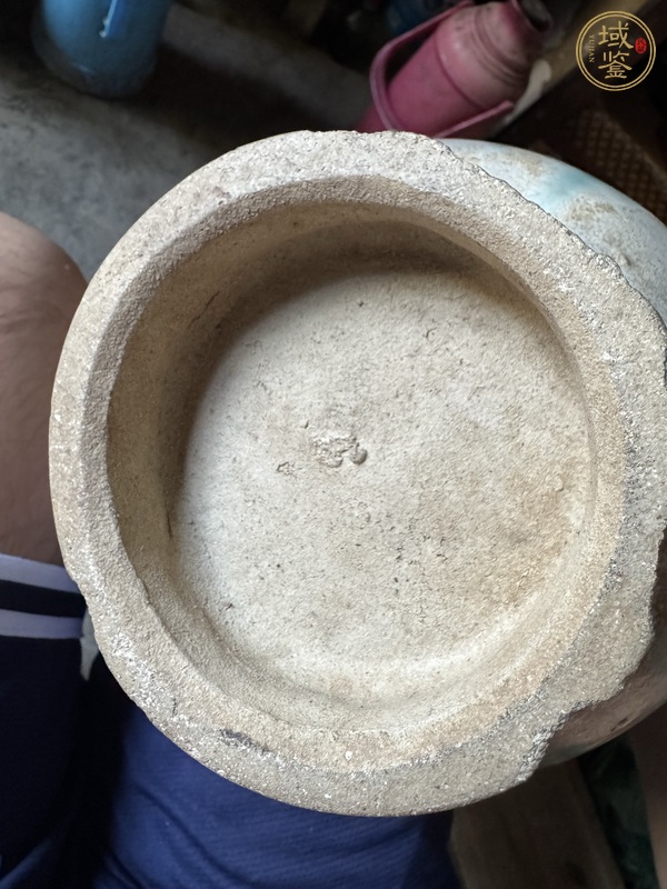 古玩陶瓷晚清石灣窯花瓶真品鑒賞圖