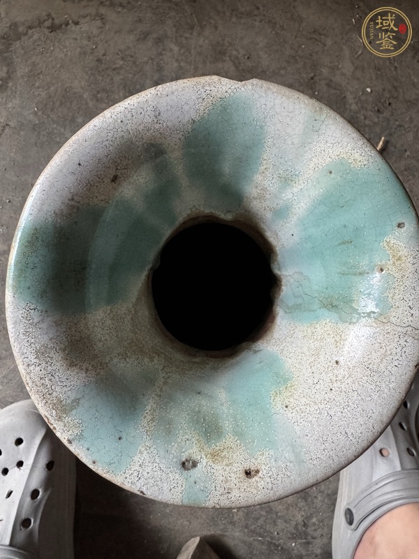 古玩陶瓷晚清石灣窯花瓶真品鑒賞圖