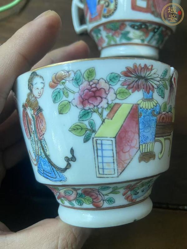 古玩陶瓷粉彩無雙譜人物杯真品鑒賞圖