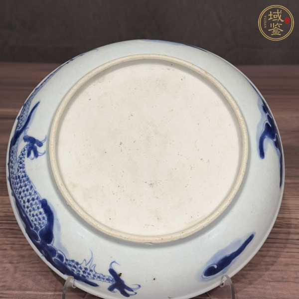 古玩陶瓷青花過墻龍紋臥盤真品鑒賞圖