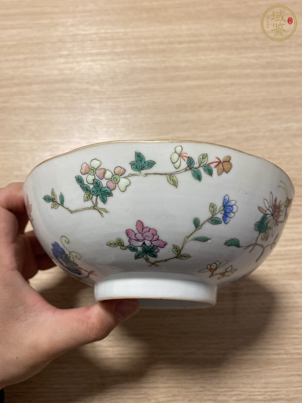 古玩陶瓷粉彩飛黃騰達紋茶碗真品鑒賞圖