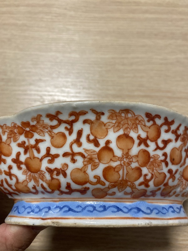 古玩陶瓷晚清 礬紅福祿萬代海棠口貢碗拍賣，當(dāng)前價格3500元