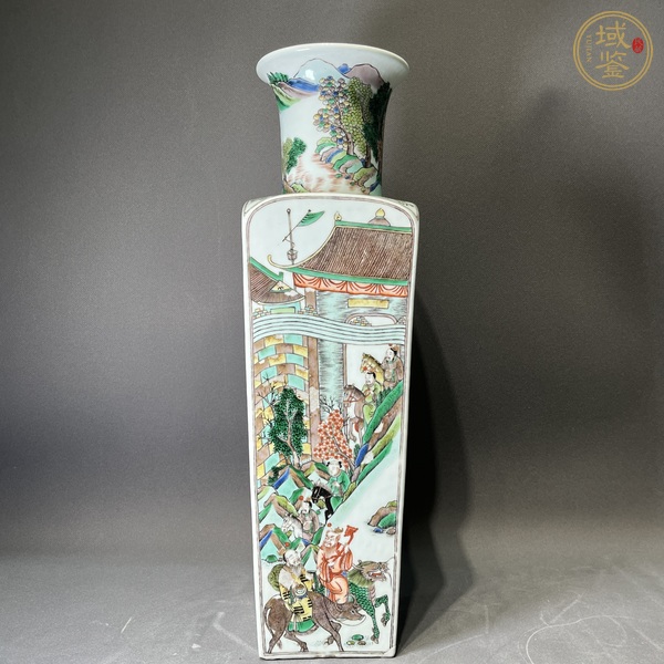 古玩陶瓷五彩方瓶真品鑒賞圖