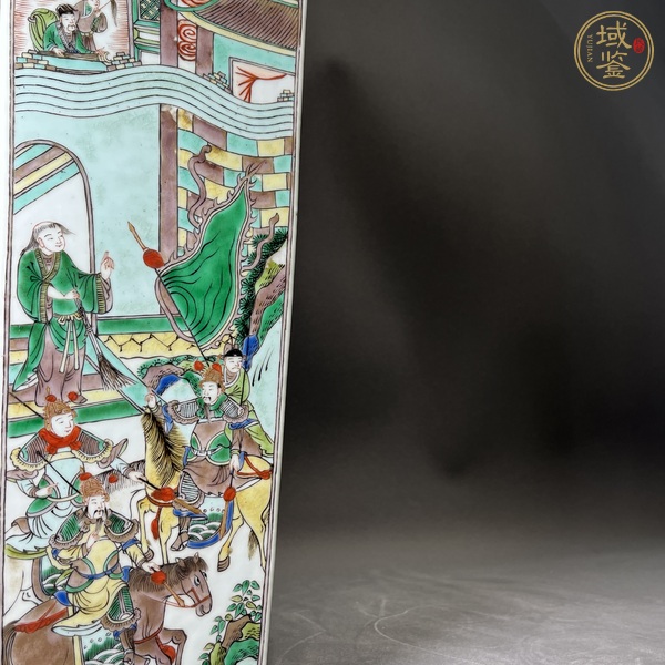 古玩陶瓷五彩方瓶真品鑒賞圖