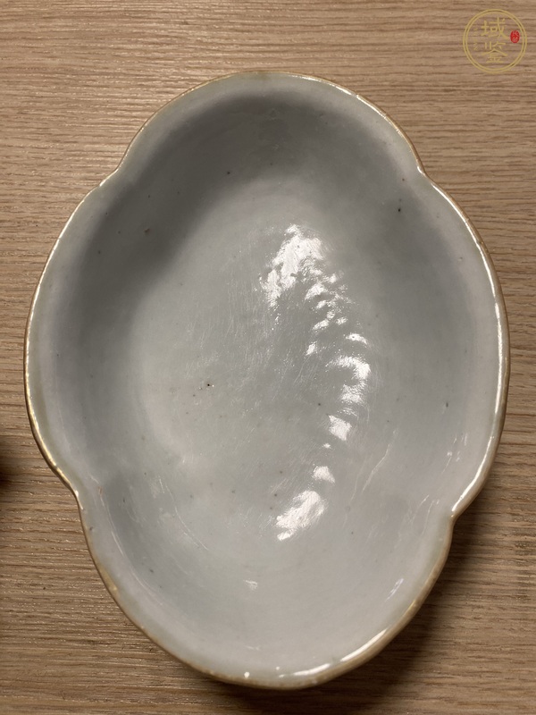 古玩陶瓷礬紅福祿萬代海棠口貢碗真品鑒賞圖