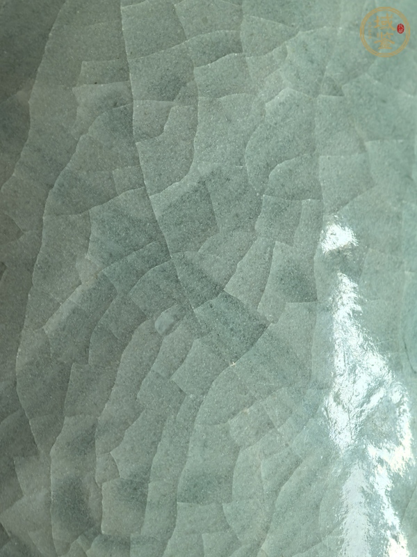 古玩陶瓷龍泉青瓷刻網(wǎng)格紋梅瓶真品鑒賞圖