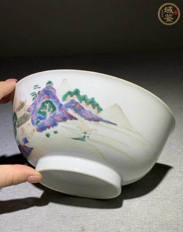 古玩陶瓷山水樓臺粉彩碗真品鑒賞圖
