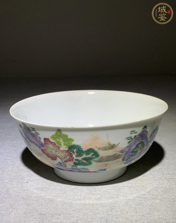 古玩陶瓷山水樓臺粉彩碗真品鑒賞圖