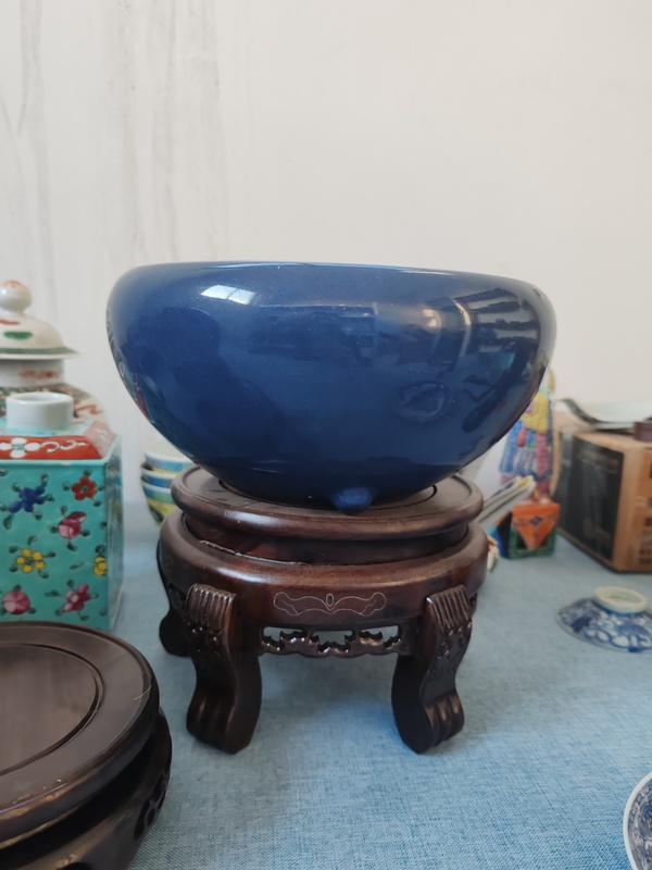 古玩轉(zhuǎn)賣清中期祭蘭釉三足爐拍賣,當前價格2800元