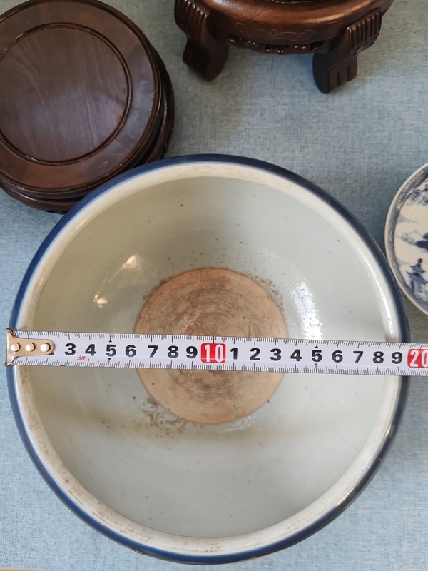 古玩陶瓷清中期祭蘭釉三足爐拍賣，當(dāng)前價(jià)格1080元