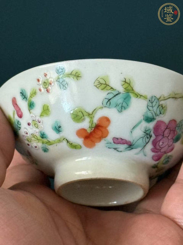 古玩陶瓷一鳴驚人粉彩盤真品鑒賞圖